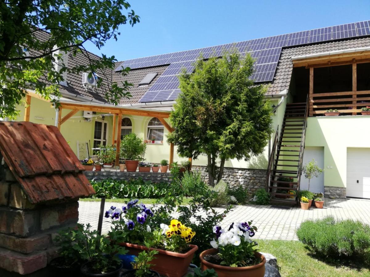 Bóbita Apartmanház Szilvásvárad Exterior foto