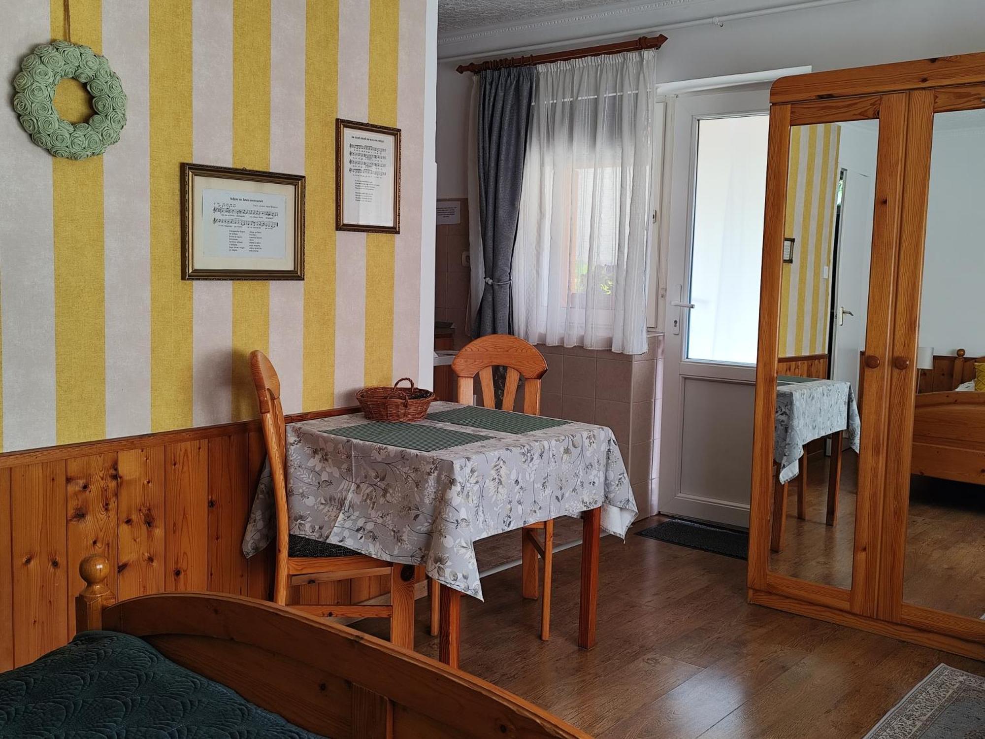 Bóbita Apartmanház Szilvásvárad Exterior foto
