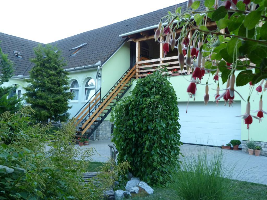 Bóbita Apartmanház Szilvásvárad Exterior foto